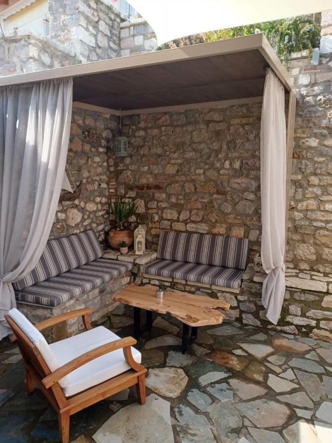 1571_ Suites A2 Návpaktosz Kültér fotó
