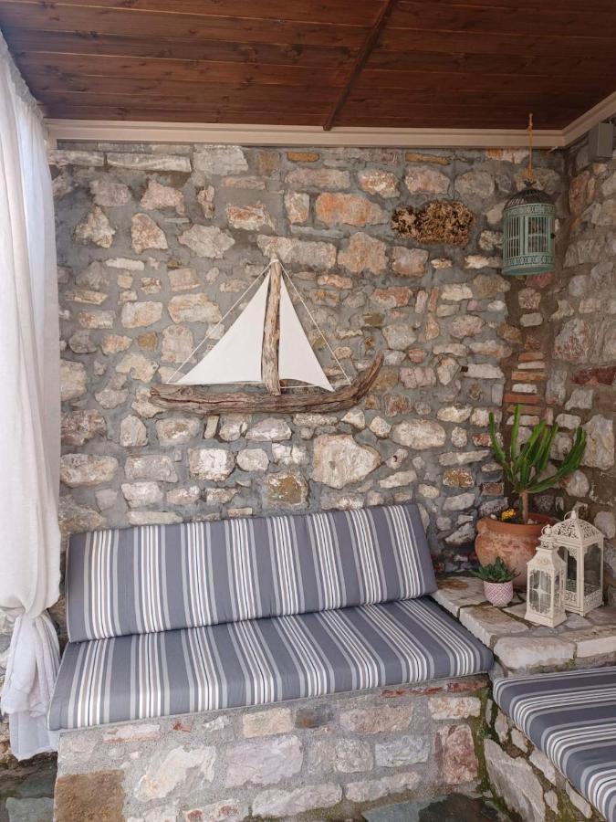 1571_ Suites A2 Návpaktosz Kültér fotó